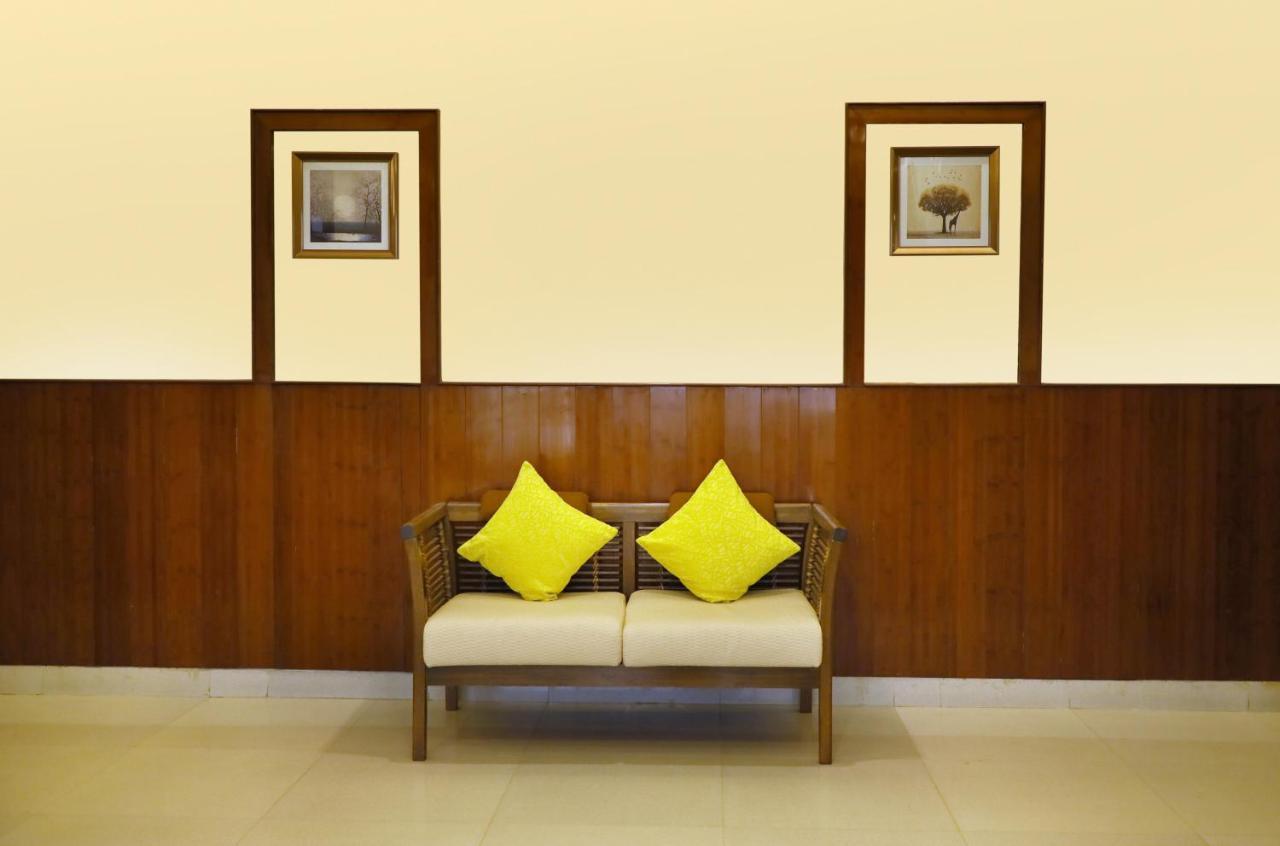 ทาซ กามาร์ แฟมิลี โฮเทล Hotel เชนไน ภายนอก รูปภาพ