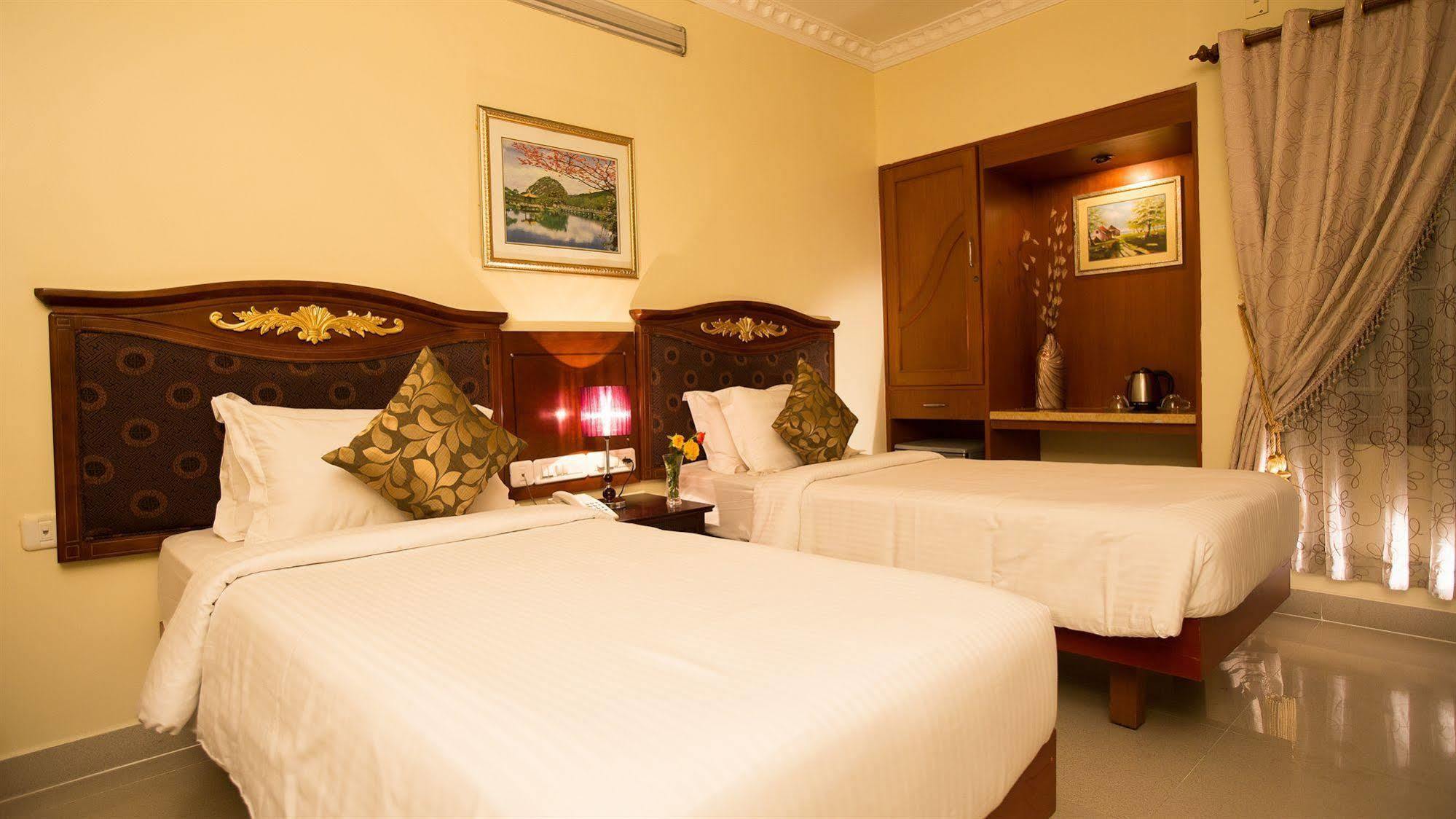 ทาซ กามาร์ แฟมิลี โฮเทล Hotel เชนไน ภายนอก รูปภาพ