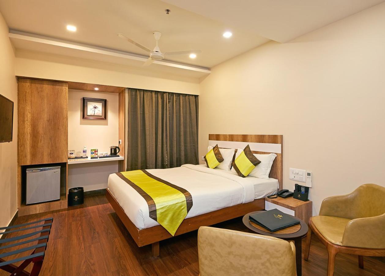 ทาซ กามาร์ แฟมิลี โฮเทล Hotel เชนไน ภายนอก รูปภาพ